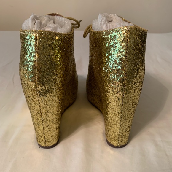 Sz. 8.5 Jeffrey Campbell “99 Tie” Gold Glitter Wedge Bootie - Picture 8 of 11